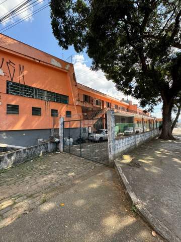 Prédio à venda em Guarulhos (Jd Pres Dutra), 10 vagas, 2.000 m2 de área útil, código 181-1932 (6/24)