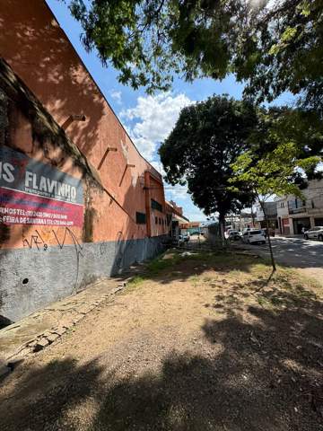 Prédio à venda em Guarulhos (Jd Pres Dutra), 10 vagas, 2.000 m2 de área útil, código 181-1932 (13/24)