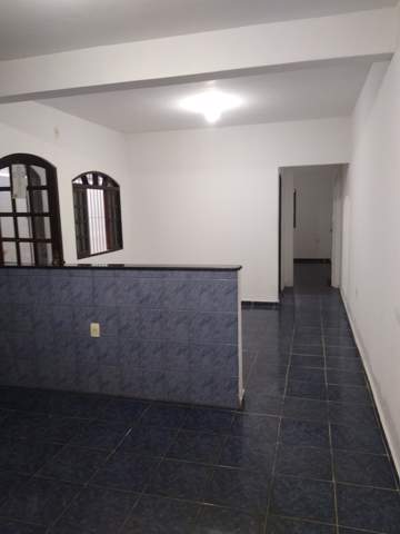 Casa para alugar em Guarulhos (Jd Pres Dutra), 2 dormitórios, 1 banheiro, 1 vaga, código 300-979 (10/15)