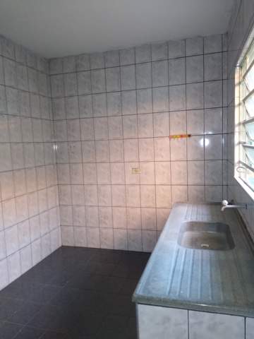 Sobrado para alugar em Guarulhos (Jd Pres Dutra), 1 dormitório, 1 banheiro, código 300-1118 (4/10)