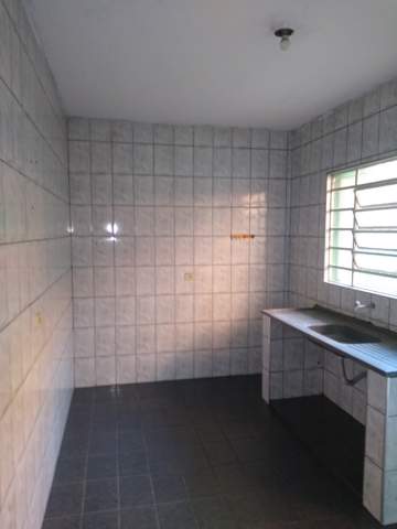 Sobrado para alugar em Guarulhos (Jd Pres Dutra), 1 dormitório, 1 banheiro, código 300-1118 (5/10)