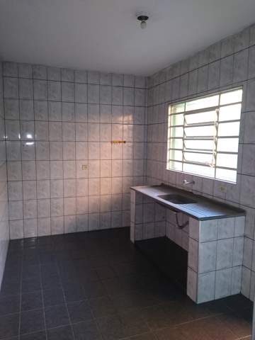 Sobrado para alugar em Guarulhos (Jd Pres Dutra), 1 dormitório, 1 banheiro, código 300-1118 (6/10)