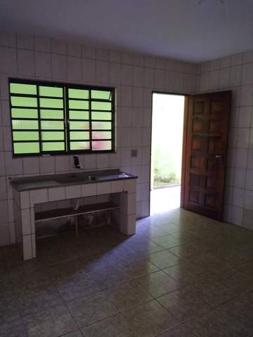 Casa para alugar em Guarulhos (Jd IV Centenário - Lavras), 1 dormitório, 1 banheiro, 1 vaga, código 300-1119 (7/16)