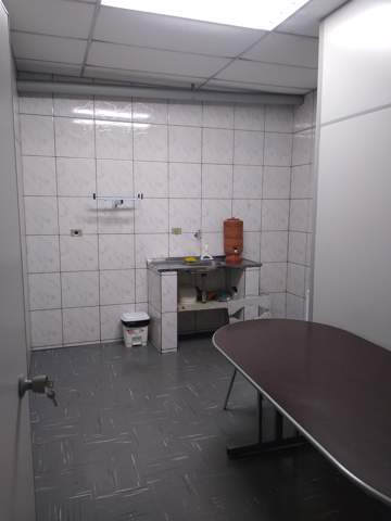 Sala para alugar em Guarulhos (Jd Maria Dirce - Pres Dutra), 4 banheiros, 220 m2 de área total, código 300-1120 (12/25)