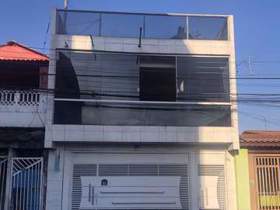 Sobrado à venda em Guarulhos, 6 dorms, 4 wcs, 1 vaga