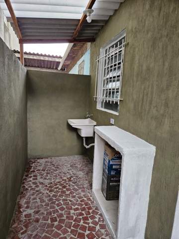 Casa para alugar em Guarulhos (Jd Pres Dutra), 2 dormitórios, 1 suite, 2 banheiros, 3 vagas, código 300-1164 (3/20)