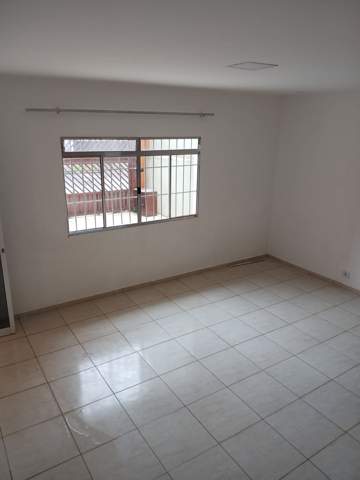 Sobrado em Guarulhos (Inocoop - Bonsucesso), 3 dormitórios, 1 suite, 2 banheiros, 2 vagas, código 300-1202 (8/23)