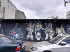 Casa à venda em Guarulhos, 2 dorms, 1 suíte, 2 wcs, 3 vagas